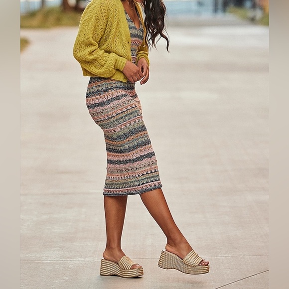 Steve Madden Realize Espadrille Platform Sandals Metallic Gold - Picture 7 of 8